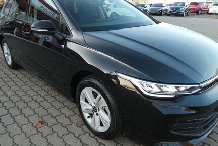 VW Golf 11.711 km 27.950 &euro; Magdeburg 39120