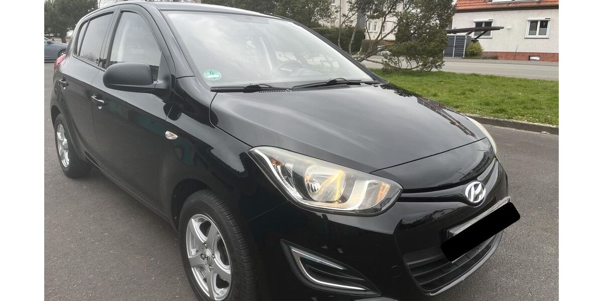 Hyundai i20 80.000 km 5.700 &euro; Kassel 34119