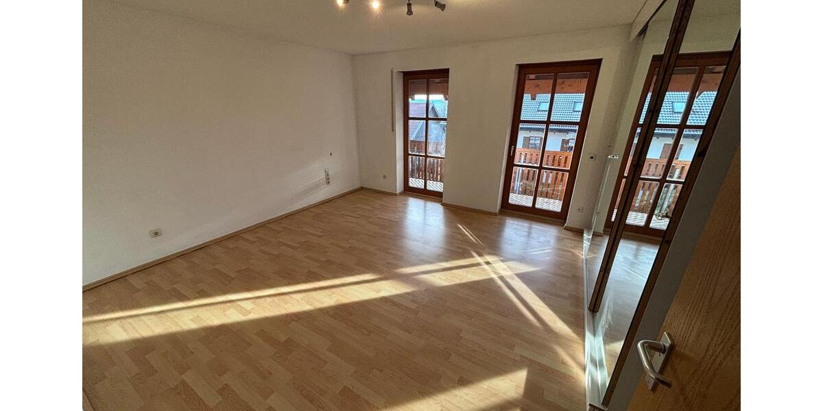 Reihenhaus Egling - 7 Zimmer, 161 m&sup2;, 2.000&euro; | Angebot:24222960