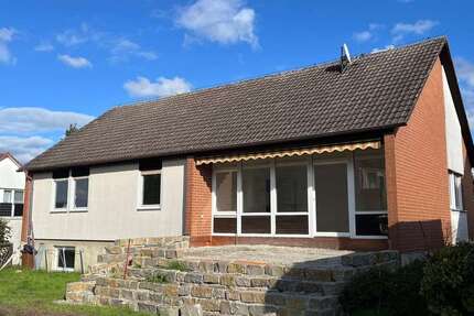 Haus zum Mieten in Bubenreuth 2.300 € 128 m² 5.5 zimmer