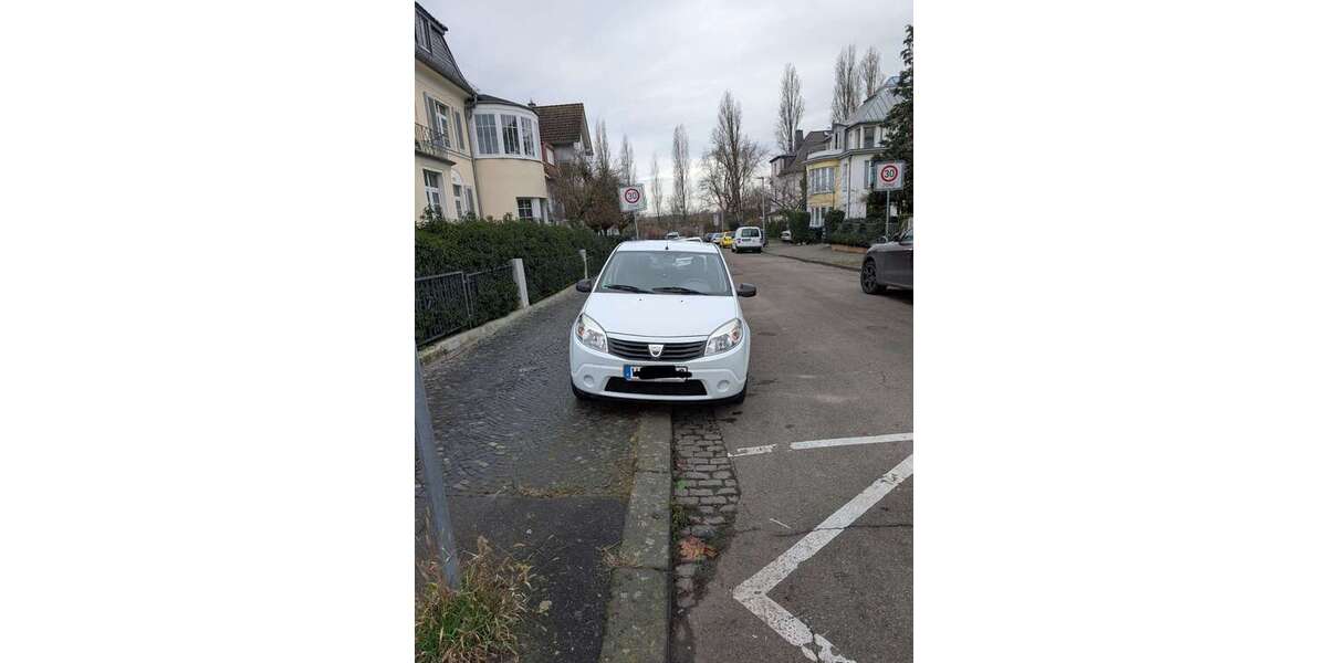 Dacia Sandero 121.000 km 1.800 &euro; Mainz-Kastel 55252