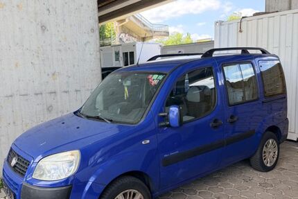 Fiat Doblo 245.000 km 1.299 &euro; München 81825