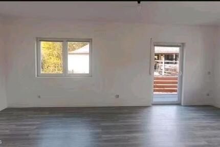 Ruhige 70 m² Wohnung mit zwei Balkonen im Zweifamilienhaus 2 zimmer