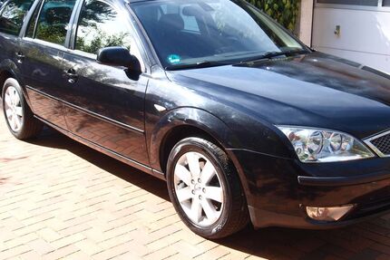 Ford Mondeo 337.084 km 999 &euro; Norderstedt 22850
