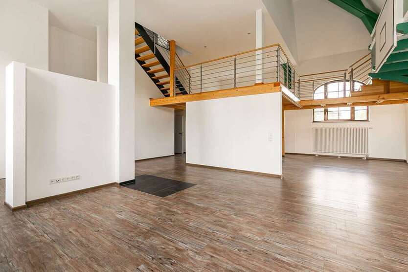 Wohnung zum Mieten in Neukirch 1.400 € 200 m²