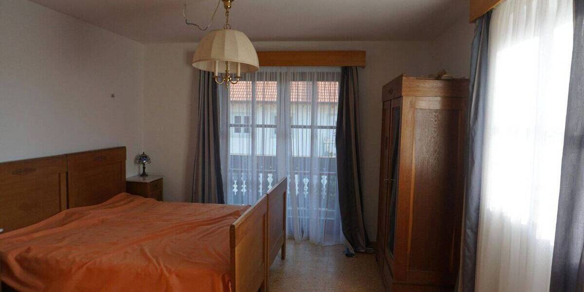 Mehrfamilienhaus, Wohnhaus Huglfing - 9 Zimmer, 250 m&sup2;, 1.250.000&euro; | Angebot:25837599