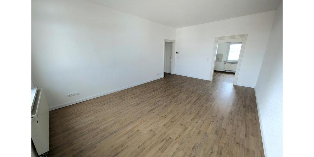 Etagenwohnung Meerane - 3 Zimmer, 85 m&sup2;, 400&euro; | Angebot:26404390