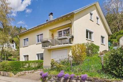 Haus Rottweil - 8 Zimmer, 191 m&sup2;, 380.000&euro; | Angebot:26402334
