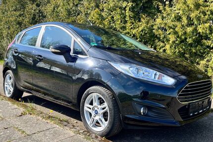 Ford Fiesta 66.990 km 8.290 &euro; Geestland 27624