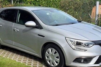 Renault Megane 48.416 km 7.990 &euro; Stralsund 18437