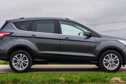 Ford Kuga 106.000 km 17.900 &euro; Dachau 85221