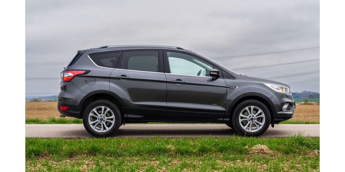Ford Kuga 106.000 km 17.900 &euro; Dachau 85221