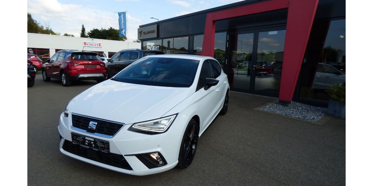 Seat Ibiza 13.825 km 23.420 &euro; Barntrup 32683