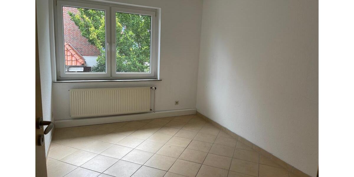 Wohnung im 3-Parteien-Haus 5 zimmer