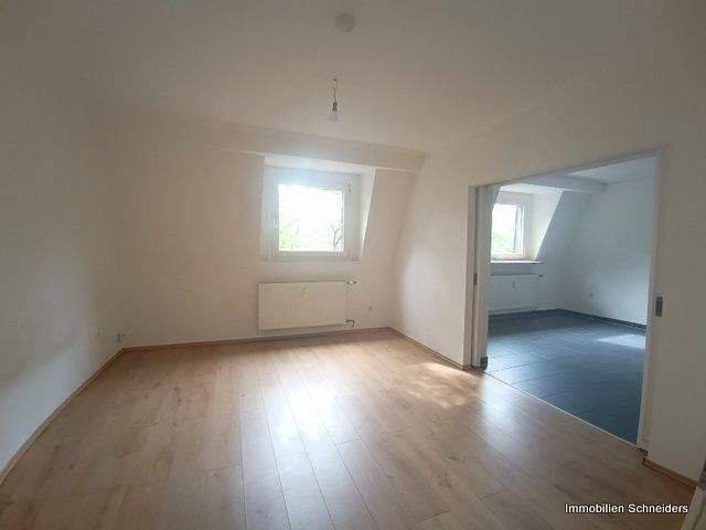 Etagenwohnung Duisburg Obermarxloh - 2 Zimmer, 50 m&sup2;, 400&euro; | Angebot:26815952