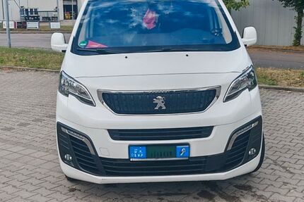 Peugeot Traveller 168.000 km 19.400 &euro; Penig 09322