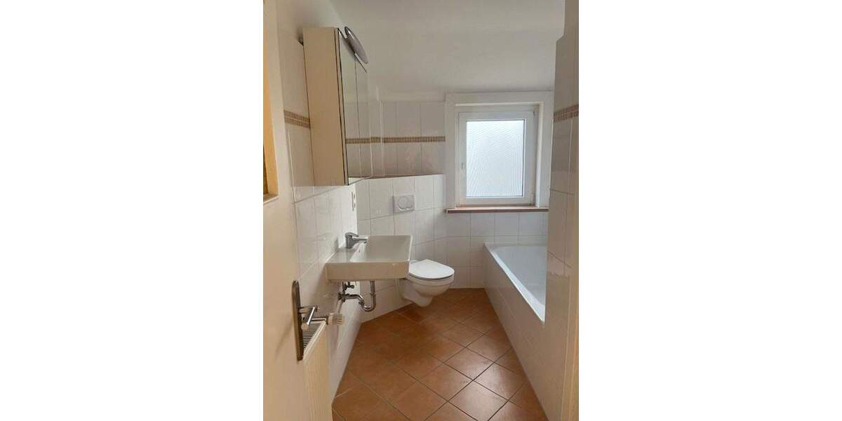 Etagenwohnung Hameln Nordstadt - 3 Zimmer, 81 m&sup2;, 735&euro; | Angebot:24711901