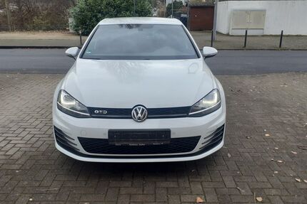 VW Golf 204.000 km 11.900 &euro; KÖLN 50829