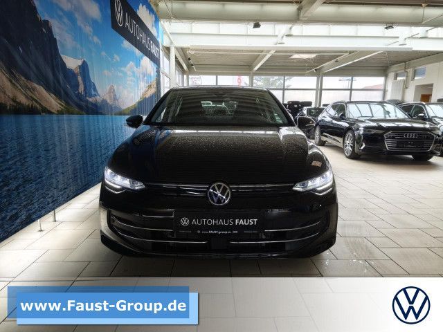 VW Golf 8.203 km 32.850 &euro; Wittenberg 06886