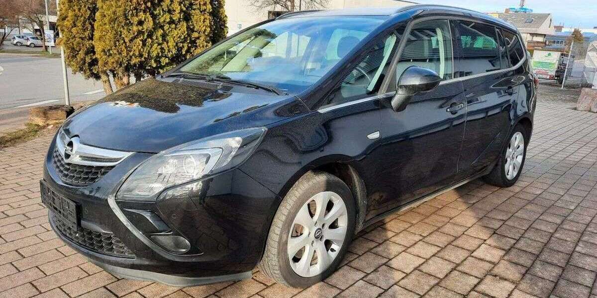 Opel Zafira 151.000 km 5.990 &euro; Holzgerlingen 71088