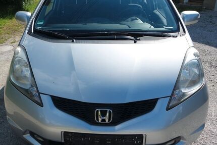 Honda Jazz 146.000 km 3.000 &euro; Raisting 82399