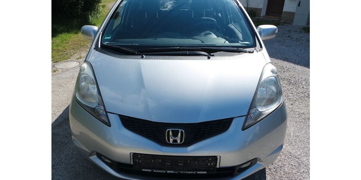 Honda Jazz 146.000 km 3.000 &euro; Raisting 82399