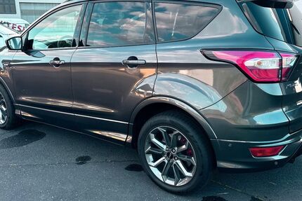 Ford Kuga 55.500 km 22.500 &euro; Bad-Breisig 53498