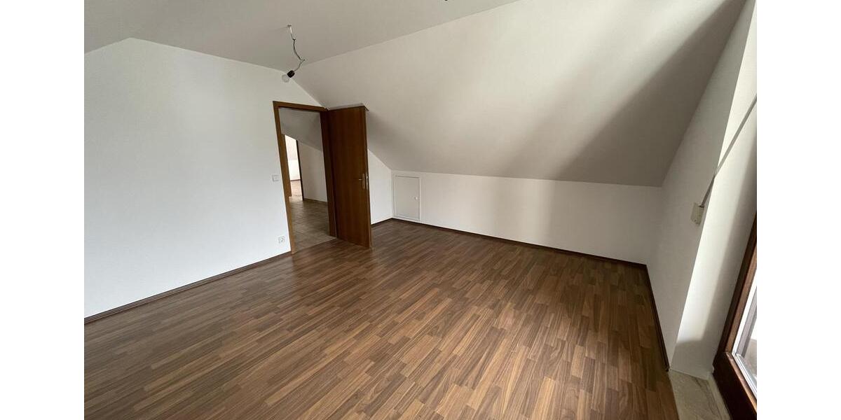 Dachgeschoßwohnung Wüstenrot - 2 Zimmer, 74 m&sup2;, 625&euro; | Angebot:25613597