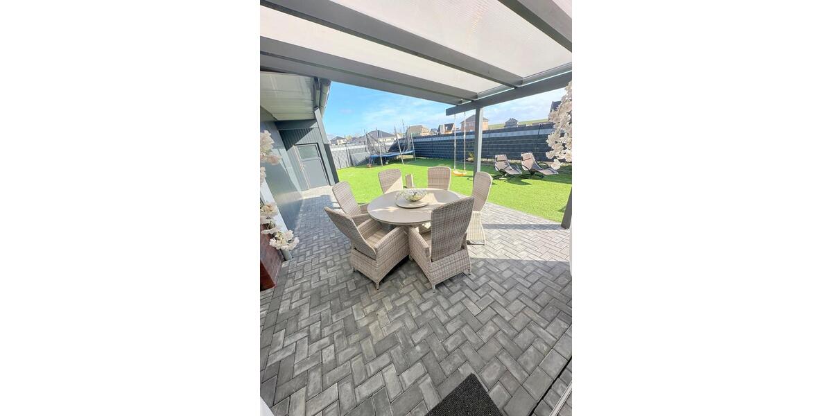 Doppelhaushälfte Emden - 6 Zimmer, 239 m&sup2;, 2.350&euro; | Angebot:26249360