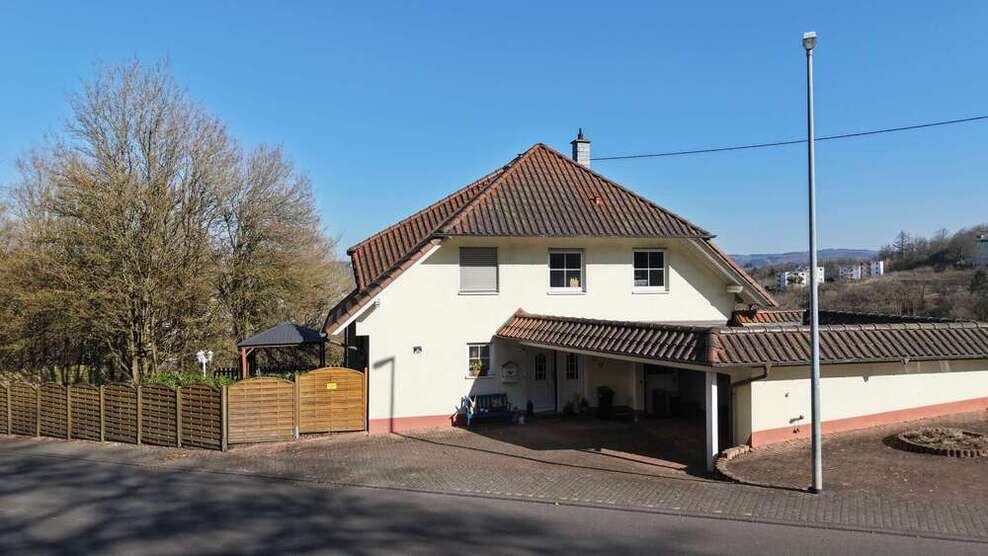 Haus zum Kaufen in Idar-Oberstein 440.000 € 178 m²