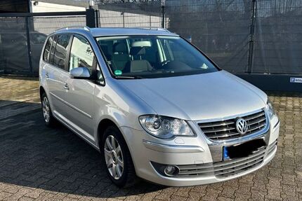 VW Touran 102.230 km 5.999 € Weeze 47652