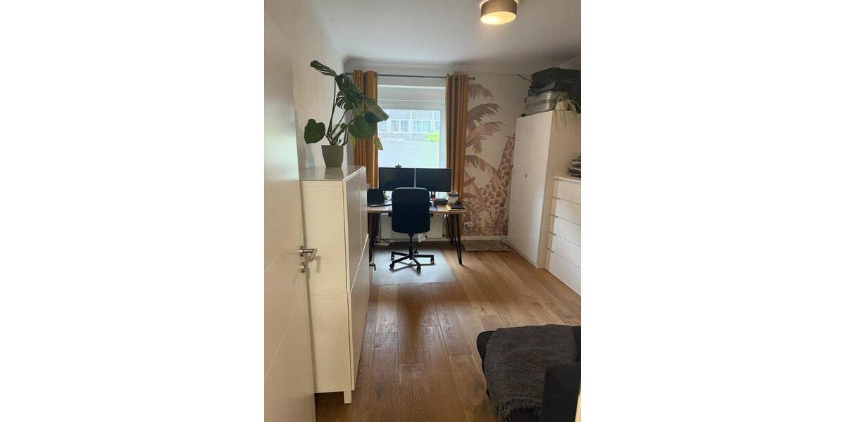 Etagenwohnung Düsseldorf Düsseltal - 3 Zimmer, 100 m&sup2;, 1.800&euro; | Angebot:26805160