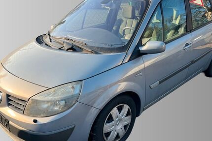 Renault Scenic 144.000 km 999 &euro; Dresden 01139