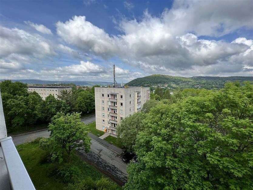 Wohnung zum Mieten in Suhl 254,87 € 54.46 m²