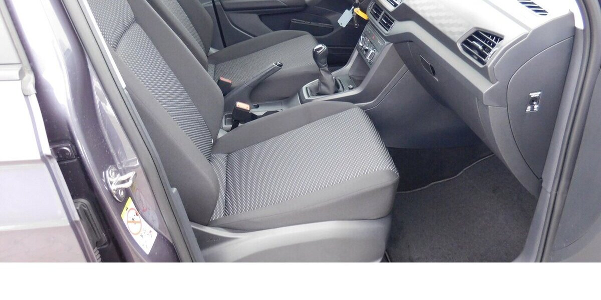 VW T-Cross 1.0 Trendline BMT TSI Klima Radio 8.500 km 17.690 &euro; Vordorf 38533