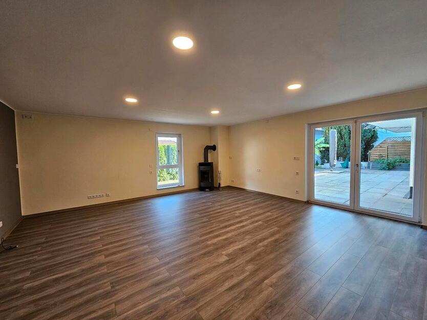 Moderne Terrassenwohnung mit 4 Zimmern + KB, WC, Frankfurt 45 min zimmer