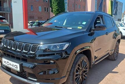 Jeep Compass 58.830 km 21.399 &euro; Halle, Angersdorf 06179