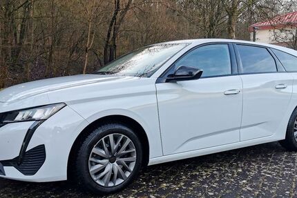 Peugeot 308 28.000 km 21.850 &euro; Gerbrunn 97218