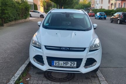 Ford Kuga 73.000 km 11.400 &euro; BRÄUNLINGEN 78199