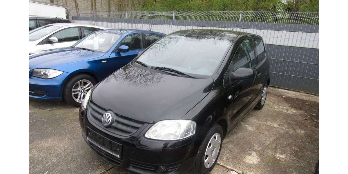 VW Fox 122.000 km 2.600 &euro; Leverkusen 51371