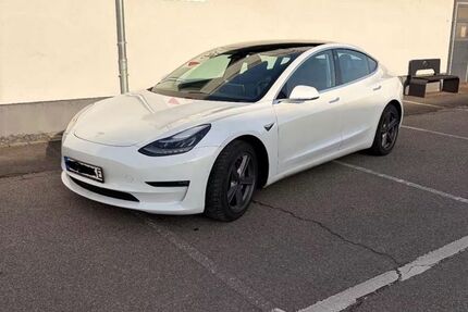 Tesla Model 3 94.000 km 23.900 &euro; Lohmar 53797