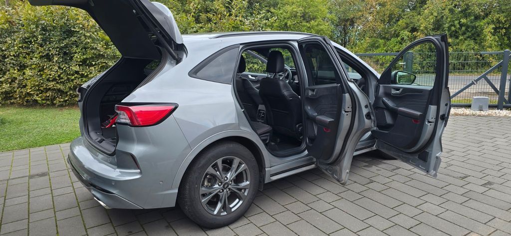 Ford Kuga 24.000 km 22.999 € Markranstädt 04420