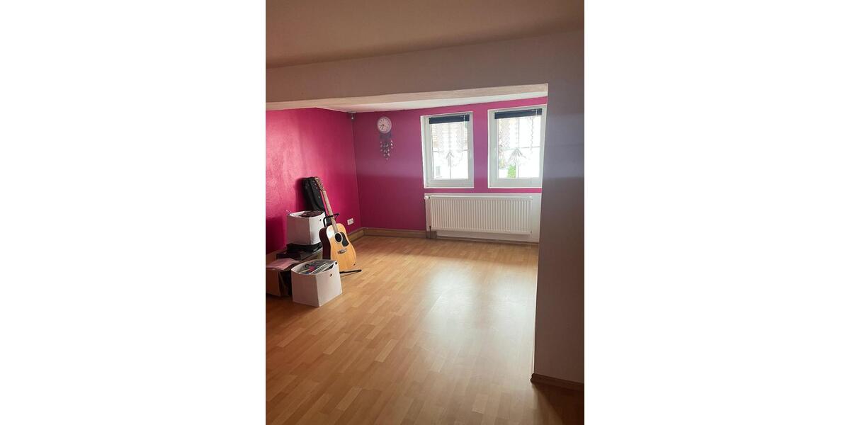 Bauernhaus, Landhaus Schenklengsfeld - 6 Zimmer, 156 m&sup2;, 120.000&euro; | Angebot:26857849