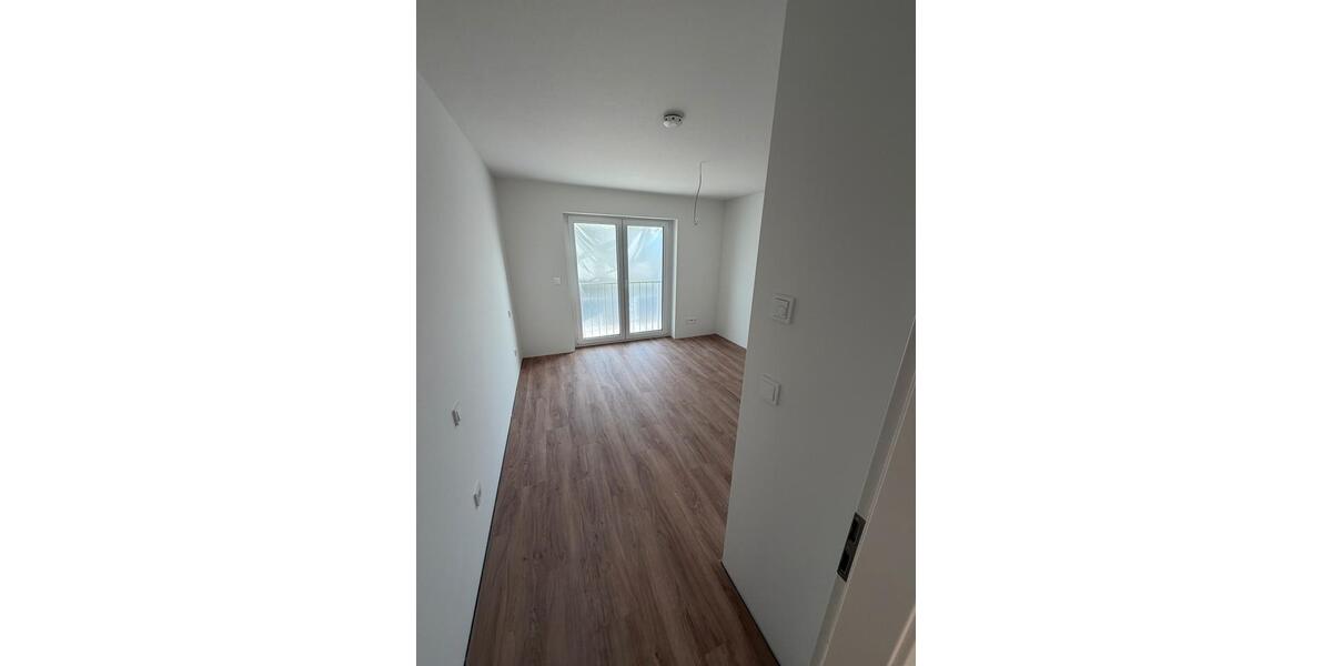 Etagenwohnung Pfedelbach - 3 Zimmer, 73 m&sup2;, 1.160&euro; | Angebot:26007798