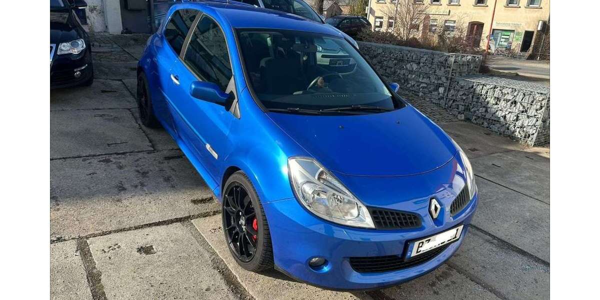 Renault Clio 230.000 km 7.200 &euro; Kirschau 02681