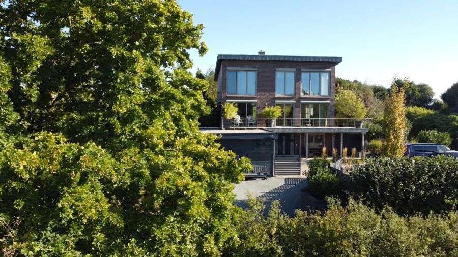Haus zum Kaufen in Grebin 1.360.000 € 270 m²