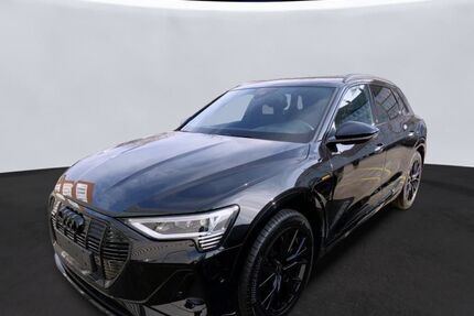 Audi e-tron 39.700 km 28.990 &euro; Rastede/ Wahnbek 26180
