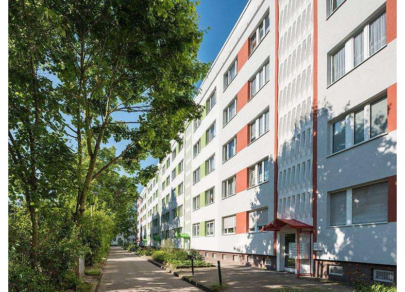 Wohnung zum Mieten in Halle (Saale) 341 € 50.84 m²