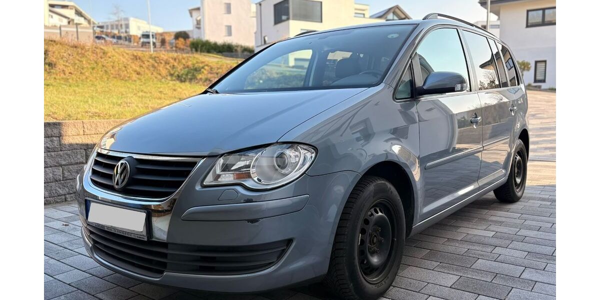 VW Touran 187.000 km 5.100 &euro; Wetzlar 35578
