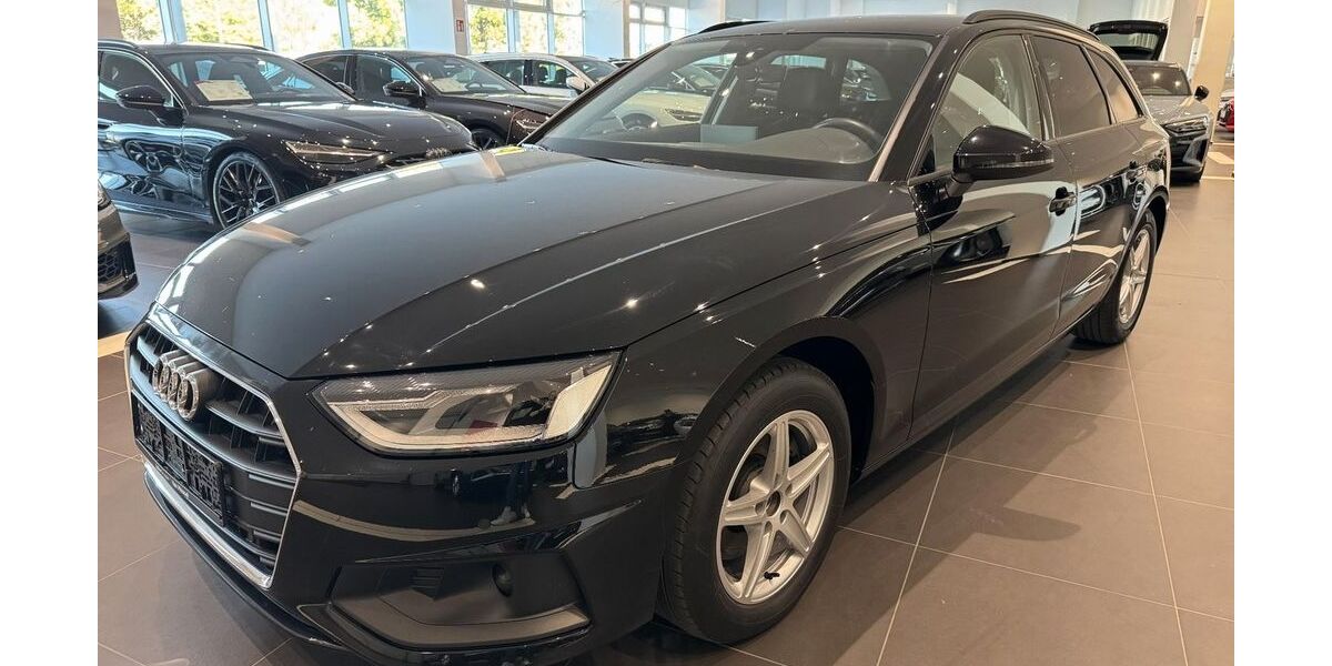 Audi A4 158.000 km 16.990 &euro; München 81243